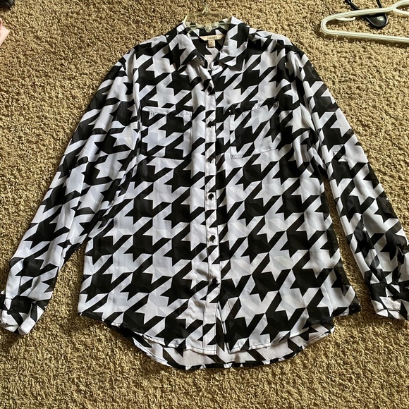 Sheer houndstooth patterned button down shirt - Picture 1 of 6